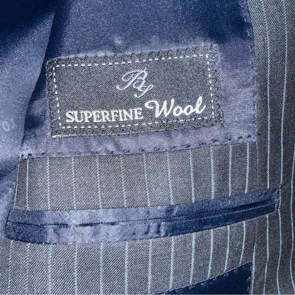Sophisticated Black Pinstripe Men's Suit Jacket